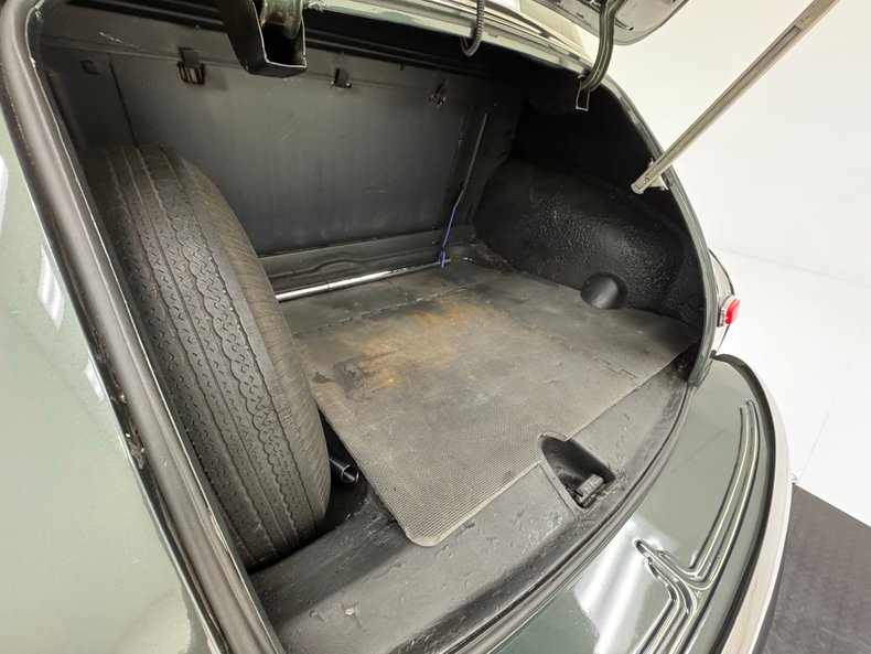 Chevrolet-Stylemaster-1948-Steel-Green-Metallic-Tan-30