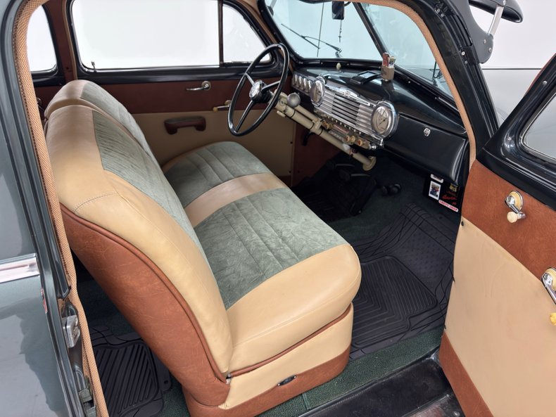 Chevrolet-Stylemaster-1948-Steel-Green-Metallic-Tan-40