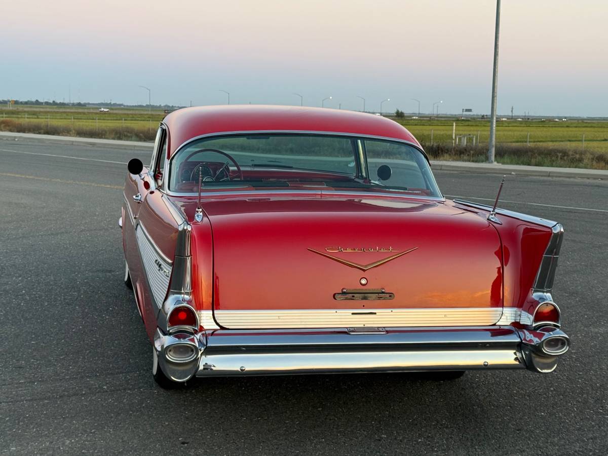 Chevrolet-bel-air-1957-85