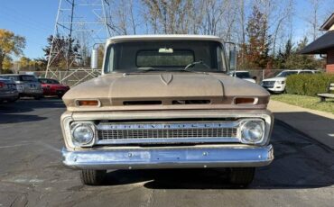 Chevrolet-c-10-custom-pickup-1966-5