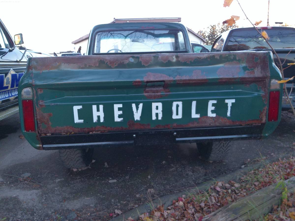 Chevrolet-c-20-1971-green-8