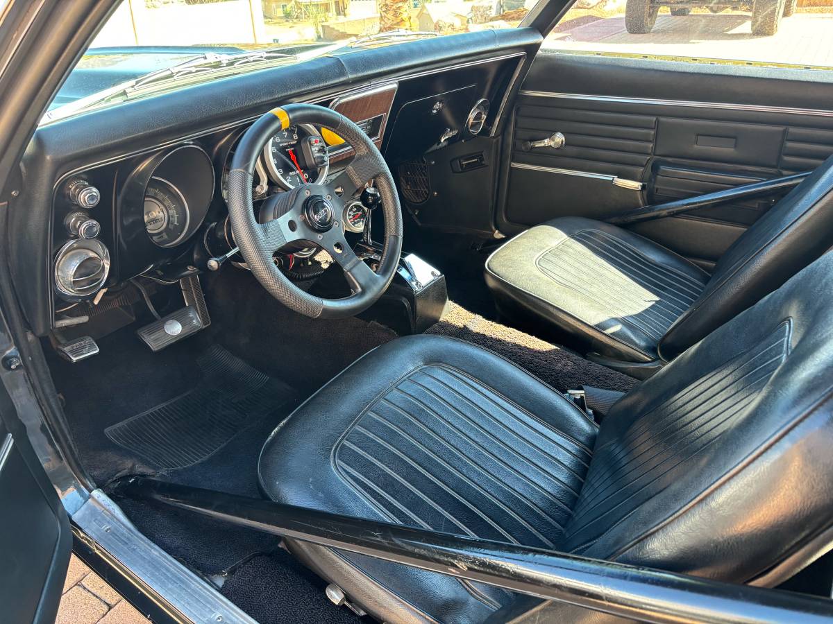 Chevrolet-camaro-1968-grey-7