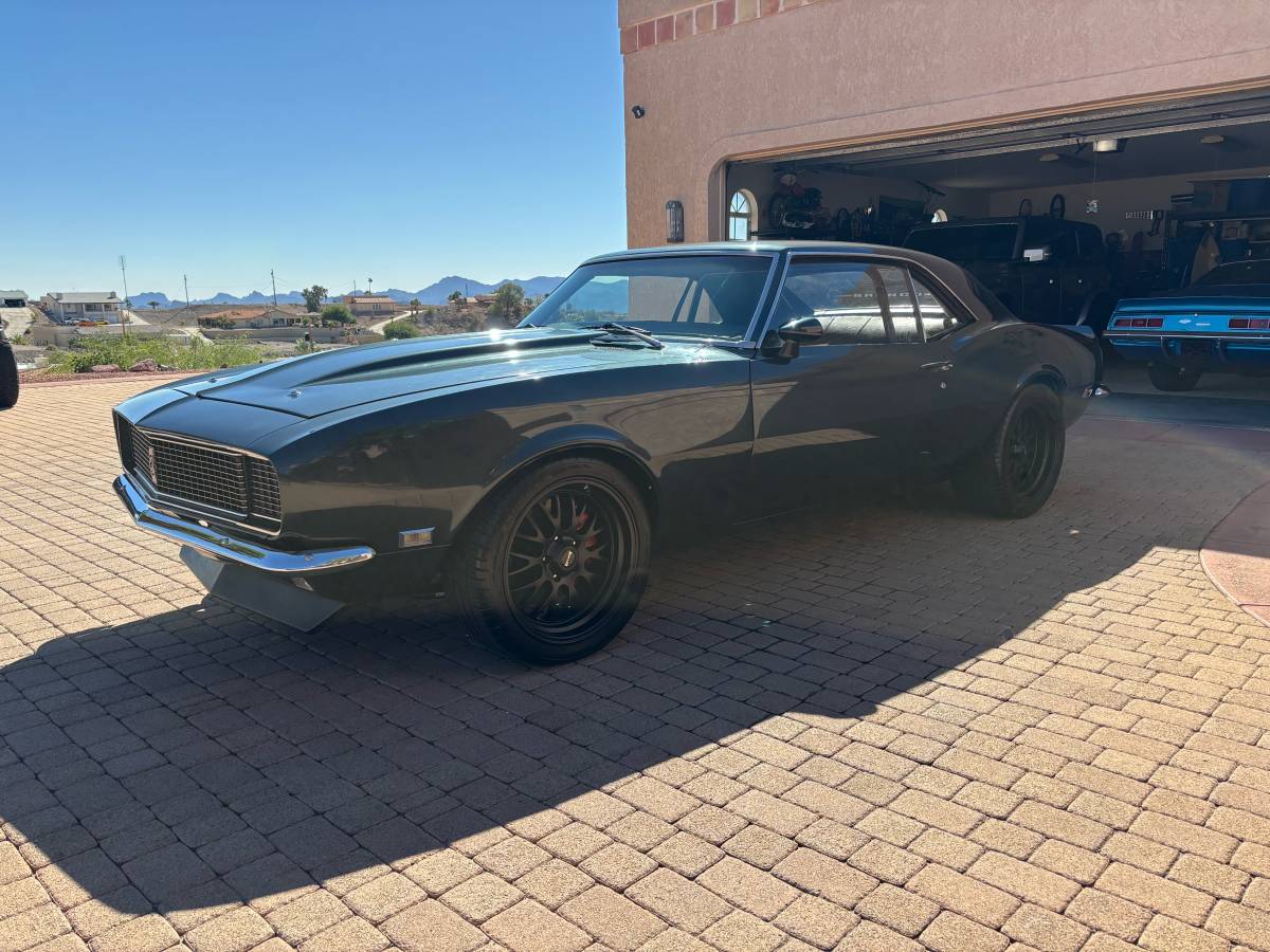 Chevrolet-camaro-1968-grey-8