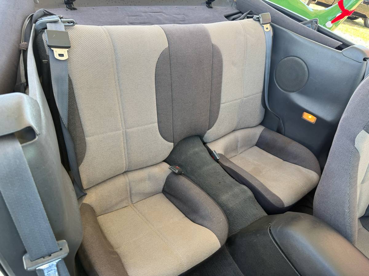 Chevrolet-camaro-1994-white-19