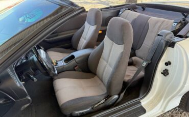 Chevrolet-camaro-1994-white-33