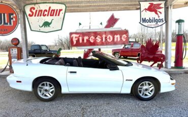 Chevrolet-camaro-1994-white-36