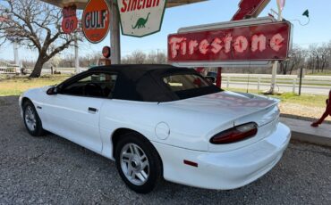 Chevrolet-camaro-1994-white-38