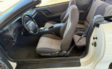 Chevrolet-camaro-1994-white-73