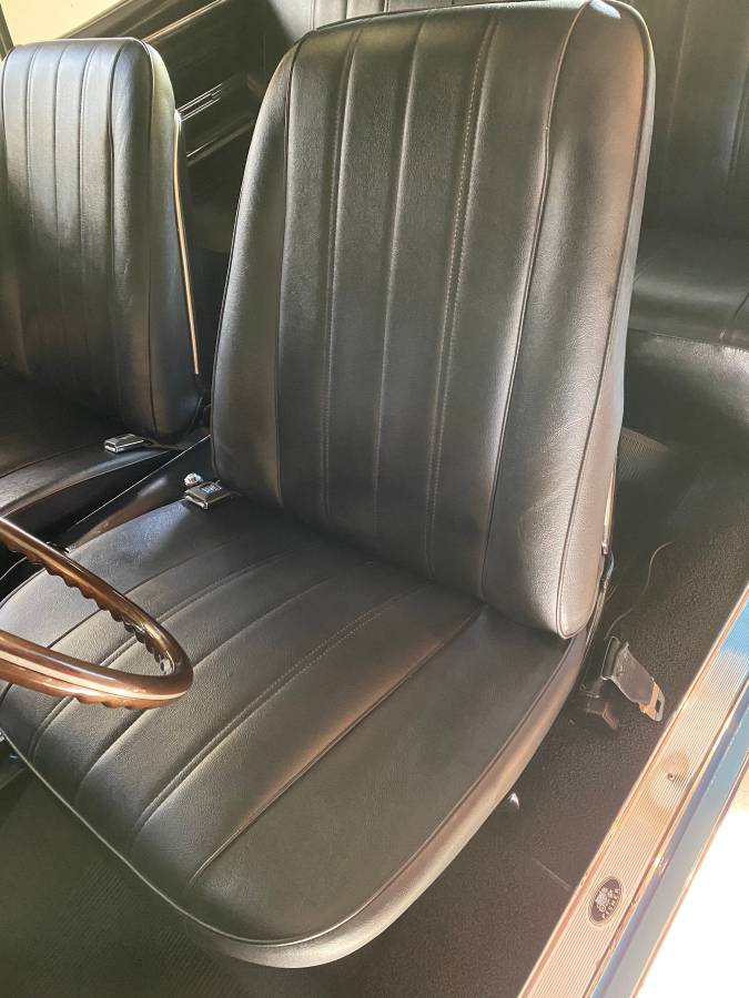 Chevrolet-chevelle-1966-blue-23