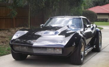 Chevrolet-corvette-1971-1