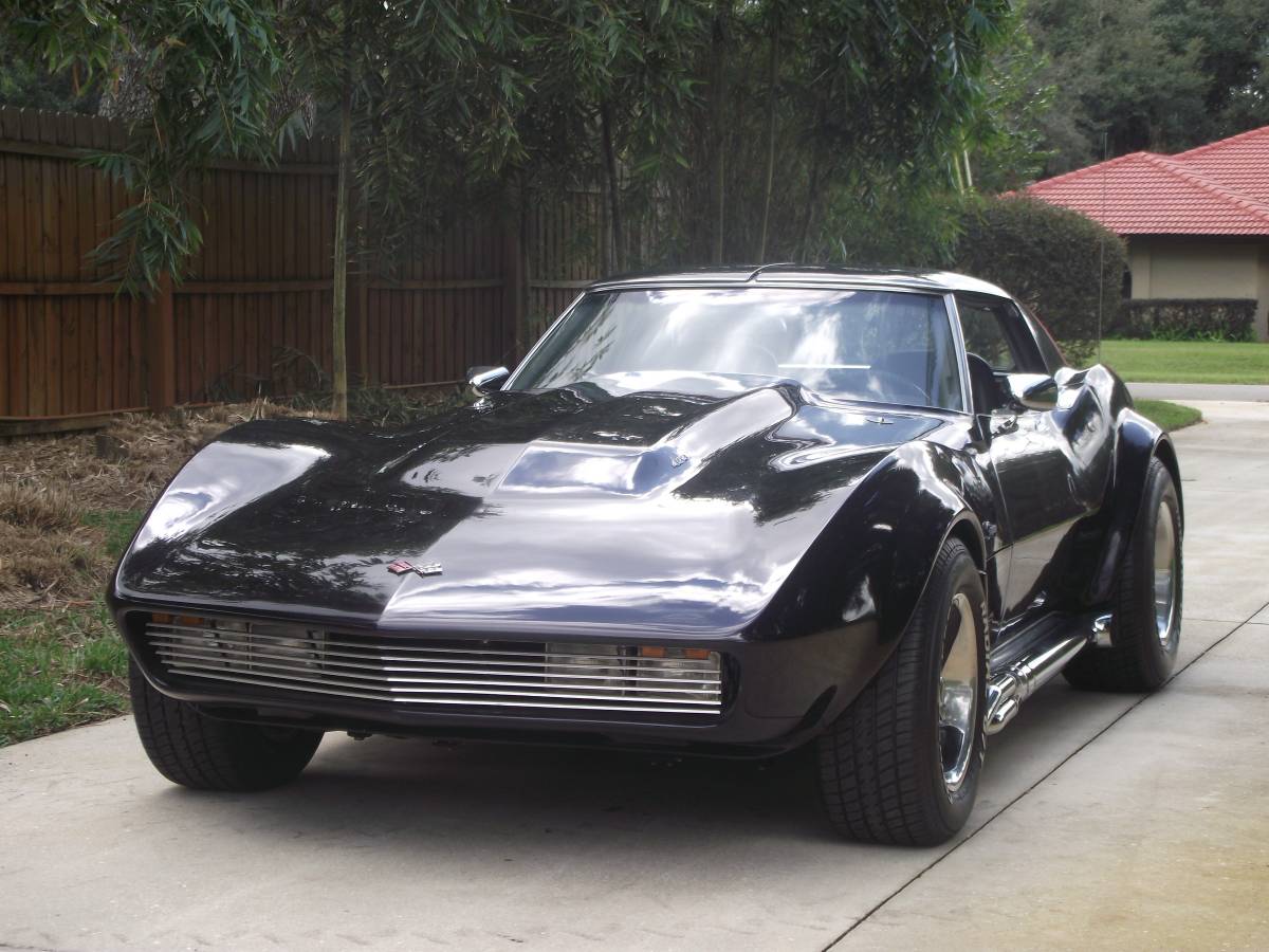 Chevrolet-corvette-1971-1