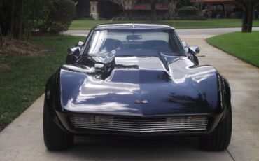 Chevrolet-corvette-1971-2