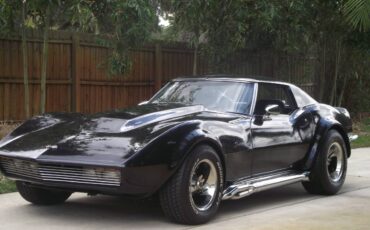 Chevrolet-corvette-1971