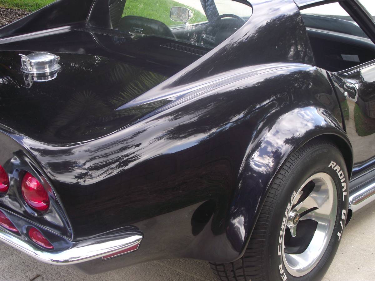 Chevrolet-corvette-1971-4