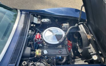 Chevrolet-corvette-1971-blue-16