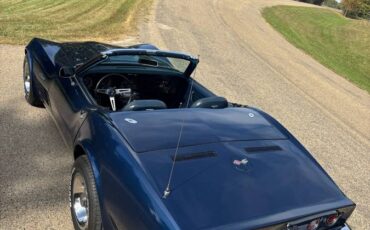 Chevrolet-corvette-1971-blue-7