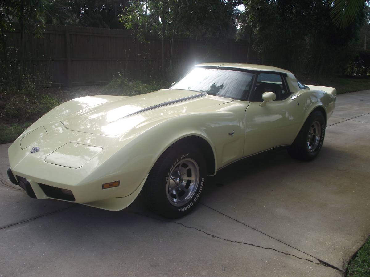 Chevrolet-corvette-1978-4