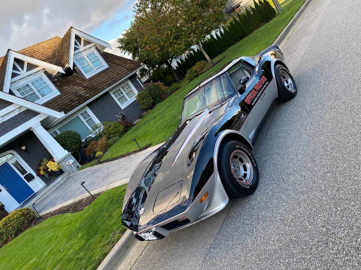 Chevrolet-corvette-1978-black-3