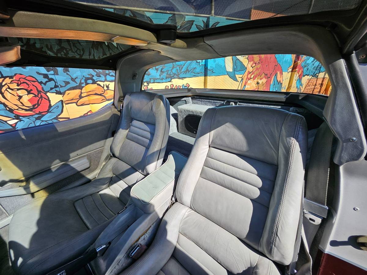 Chevrolet-corvette-1982-silver-4