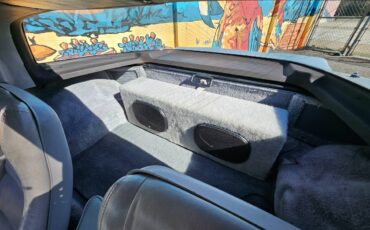 Chevrolet-corvette-1982-silver-5