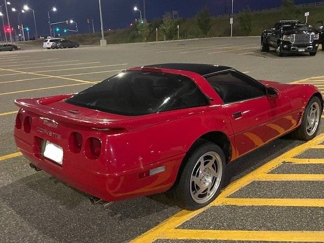 Chevrolet-corvette-1990-red-1