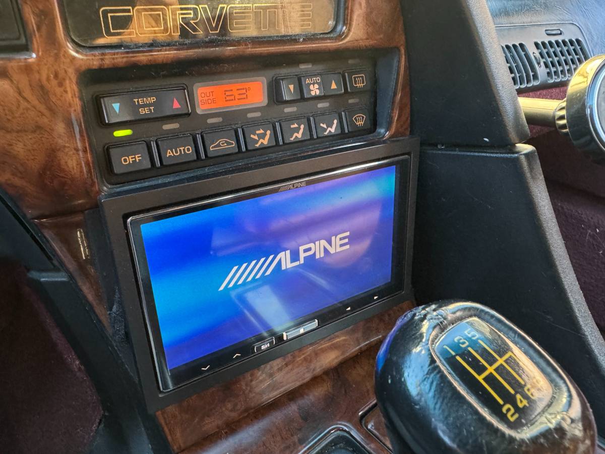 Chevrolet-corvette-1993-custom-17