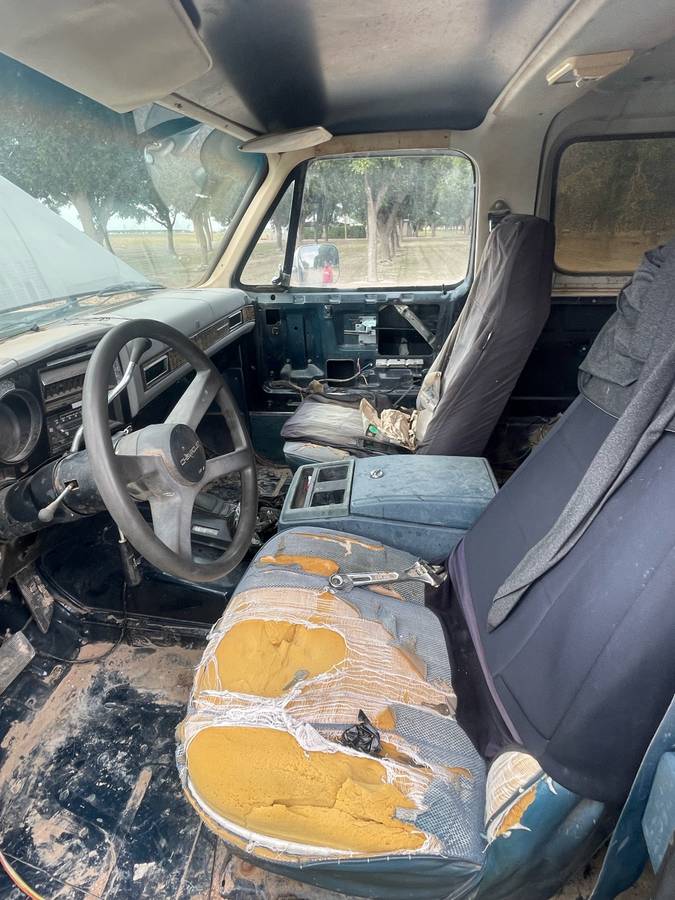 Chevrolet-k5-blazer-1985-green-1