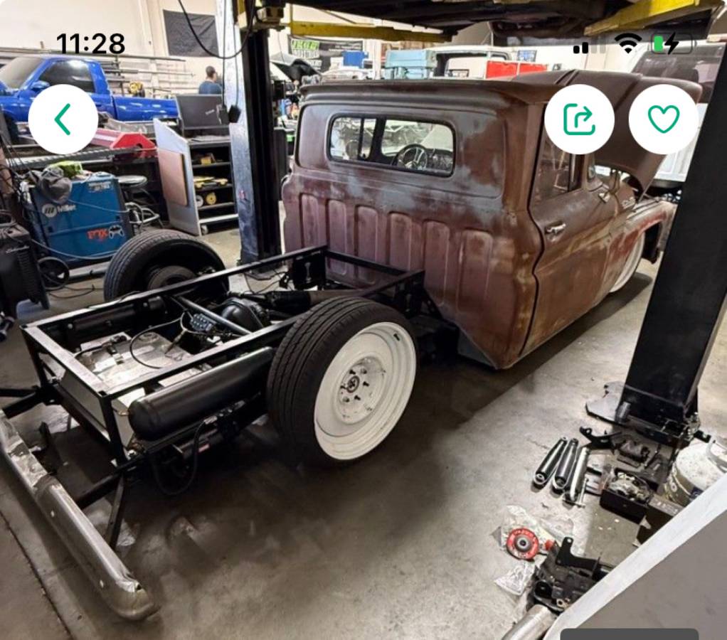 Chevy-c10-truck-1963-custom-13