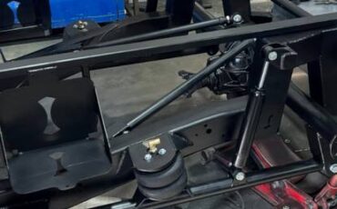 Chevy-c10-truck-1963-custom-2