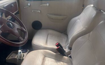 Chevy-custom-1936-yellow-15