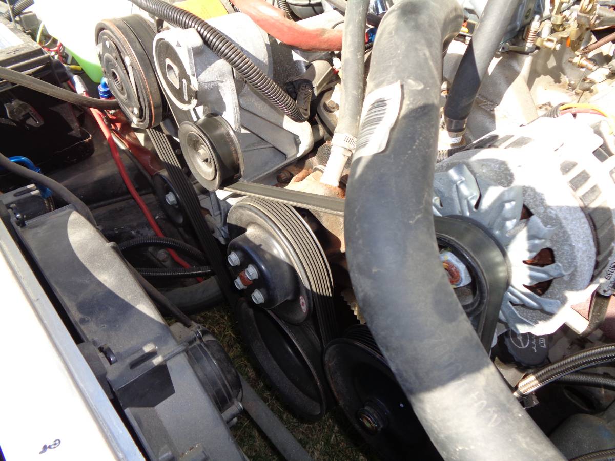 Chevy-el-camino-1981-white-4