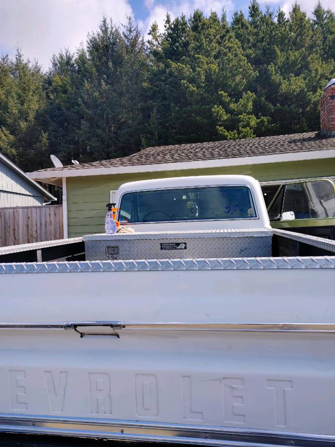 Chevy-pickup-1972-green-1