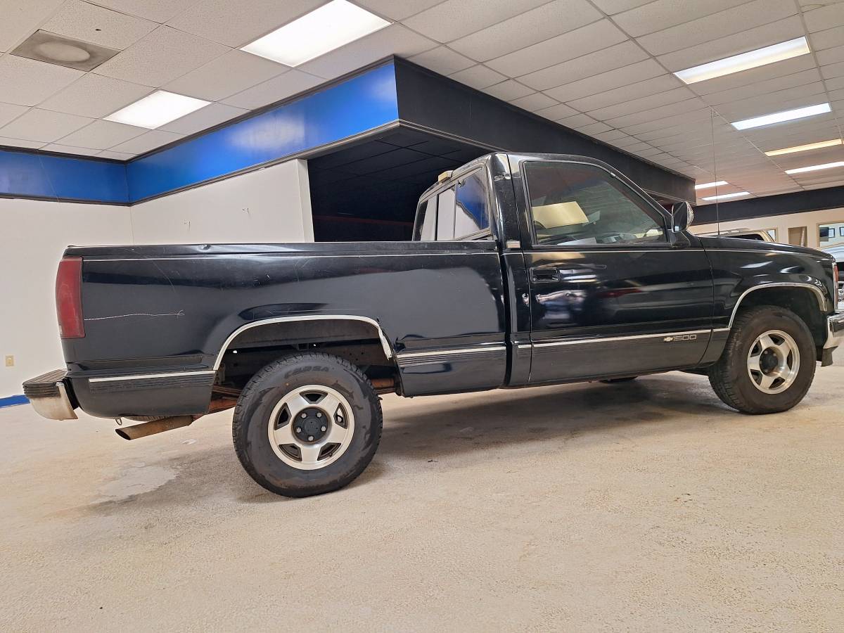 Chevy-silverado-1989-black-5