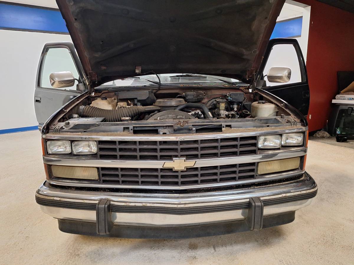 Chevy-silverado-1989-black-7