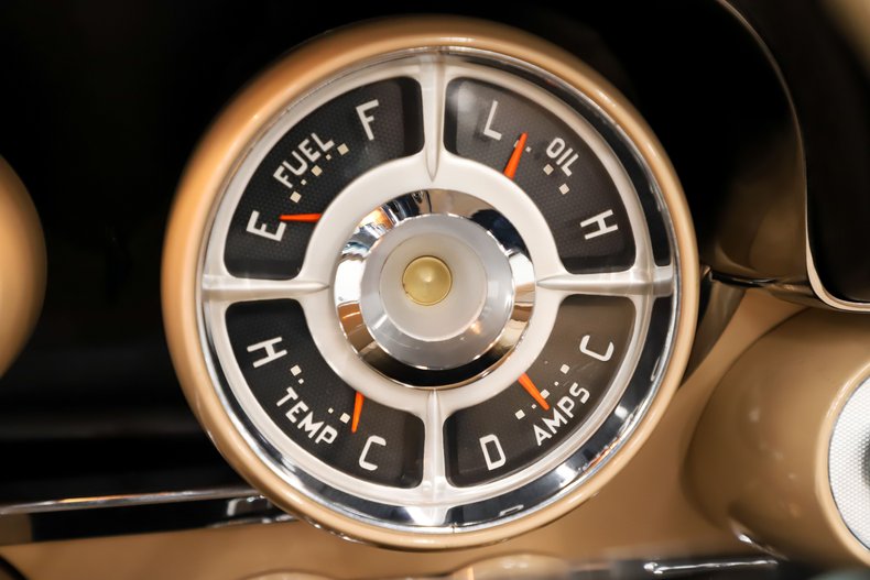 Chrysler-300-1957-Parade-Green-Cream-25