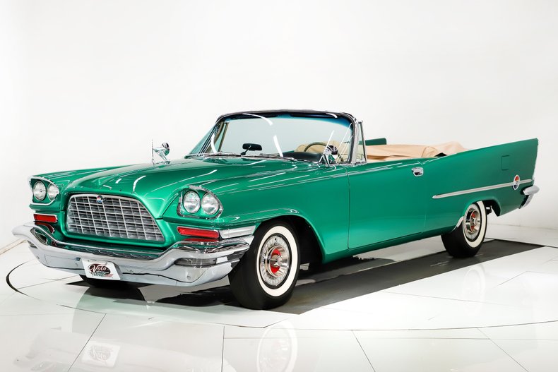 Chrysler-300-1957-Parade-Green-Cream-26