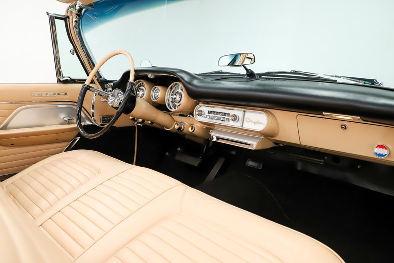 Chrysler-300-1957-Parade-Green-Cream-38