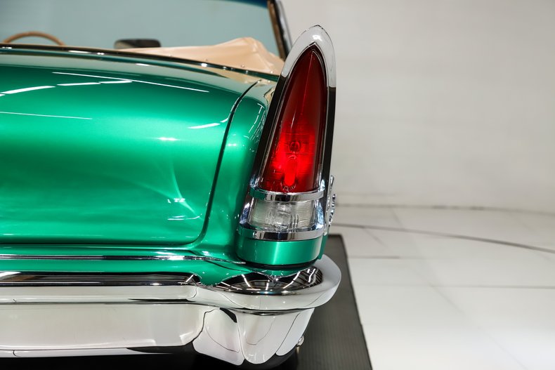Chrysler-300-1957-Parade-Green-Cream-43