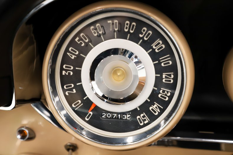 Chrysler-300-1957-Parade-Green-Cream-7