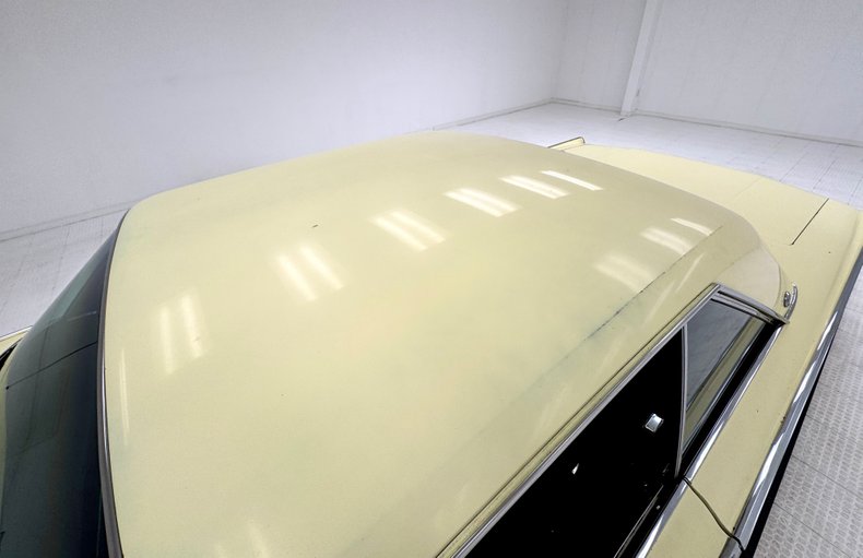 Chrysler-300-1966-Daffodil-Yellow-Black-12