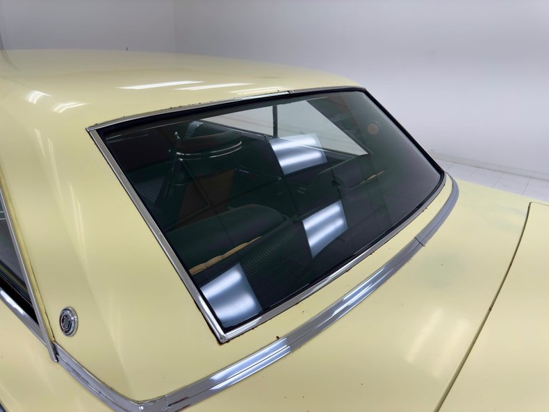 Chrysler-300-1966-Daffodil-Yellow-Black-16