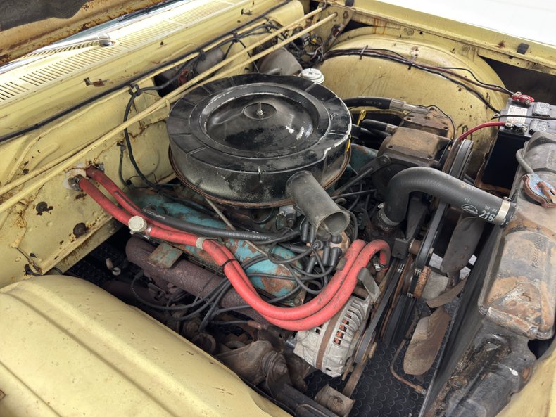 Chrysler-300-1966-Daffodil-Yellow-Black-39