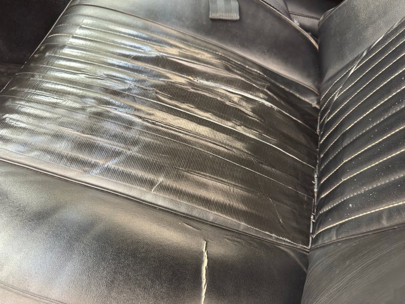 Chrysler-300-1966-Daffodil-Yellow-Black-49