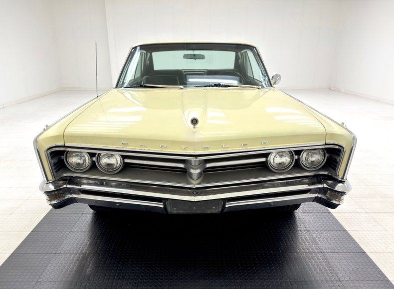 Chrysler-300-1966-Daffodil-Yellow-Black-8