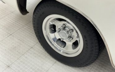 Chrysler-Imperial-1965-Persian-White-Black-12