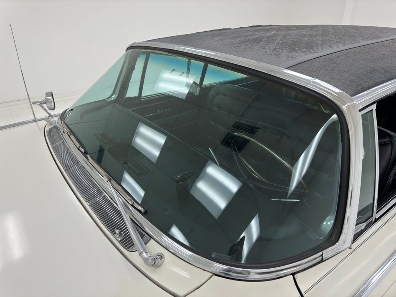 Chrysler-Imperial-1965-Persian-White-Black-14