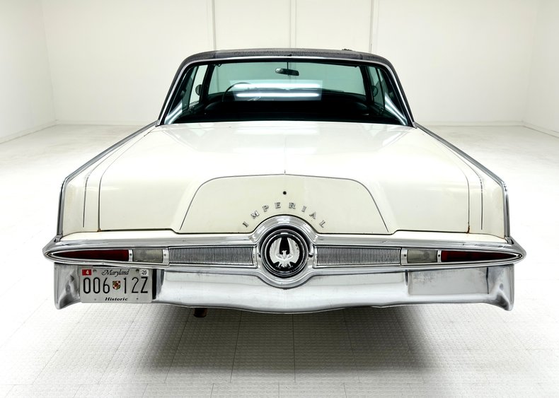 Chrysler-Imperial-1965-Persian-White-Black-2