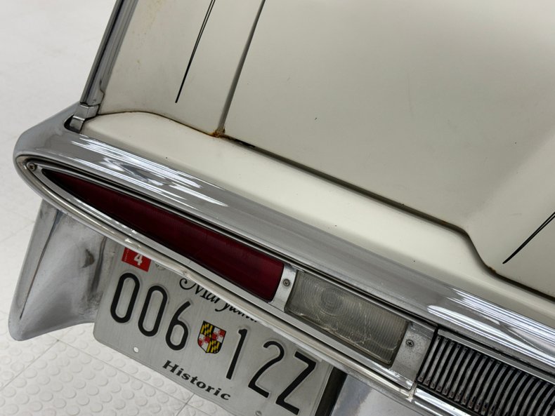 Chrysler-Imperial-1965-Persian-White-Black-20