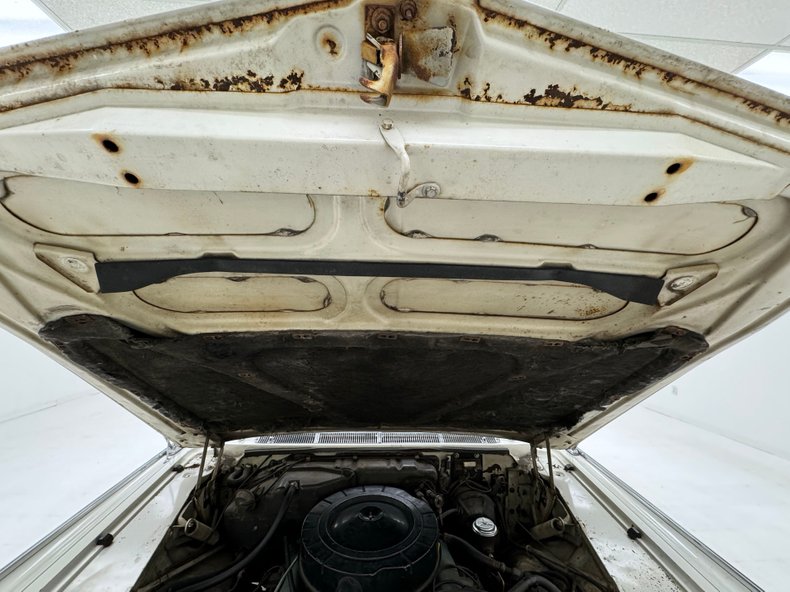 Chrysler-Imperial-1965-Persian-White-Black-25