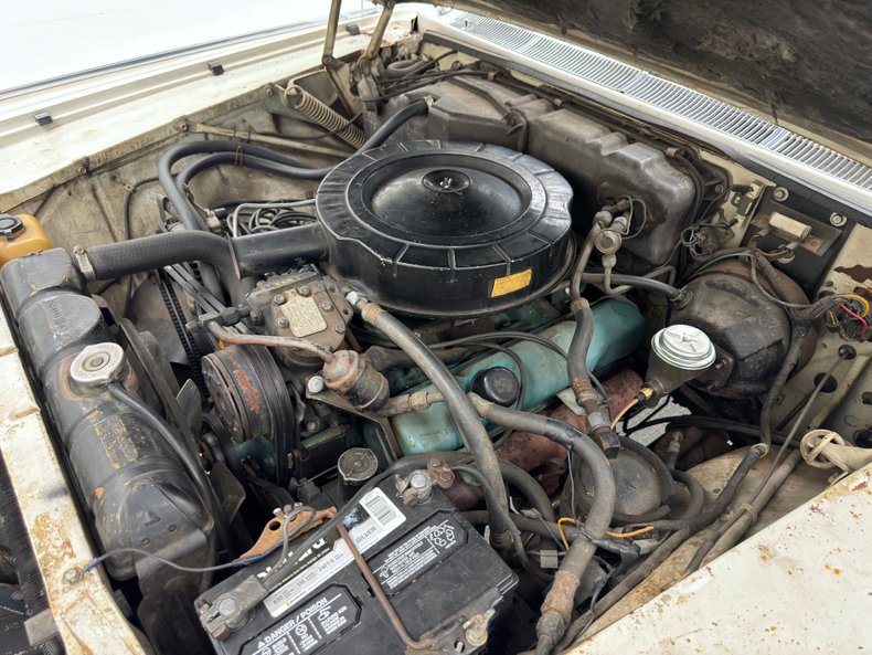 Chrysler-Imperial-1965-Persian-White-Black-28